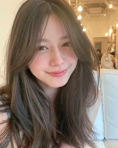 半长发 · 生活照